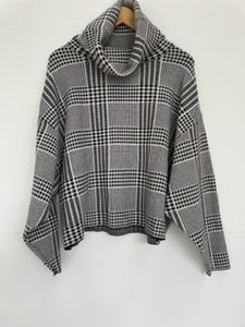 Zara Cowl-neck Sweater Size Medium