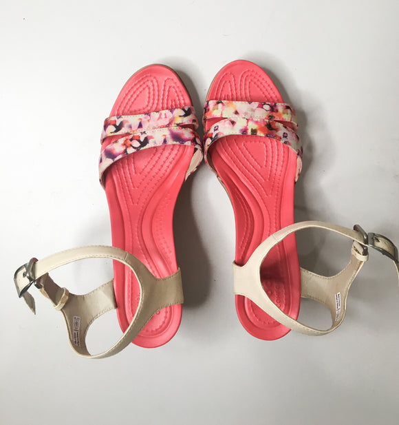 Crocs Leigh II Ankle Strap Wedge | Size Women's 10